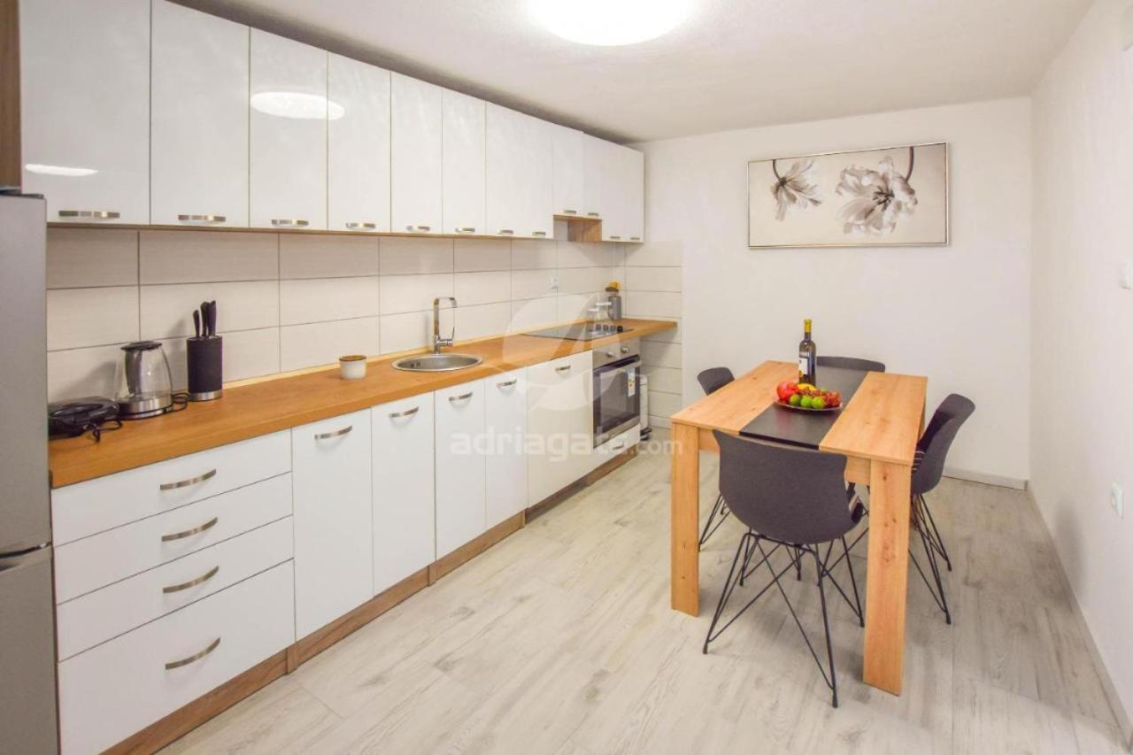 Suite Apartment Toni Poljana  Kültér fotó