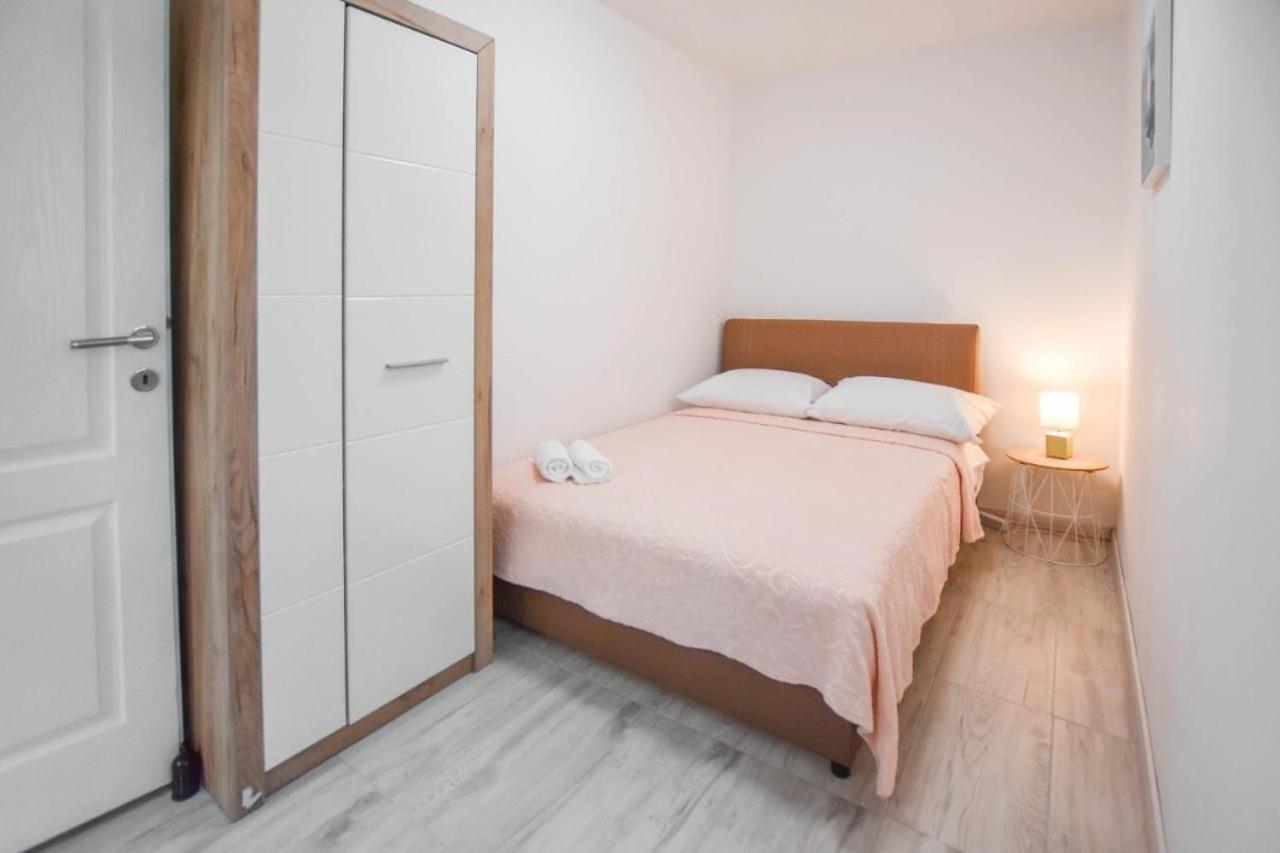 Suite Apartment Toni Poljana  Kültér fotó